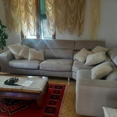 Casa Vacanza Dh Специя Экстерьер фото