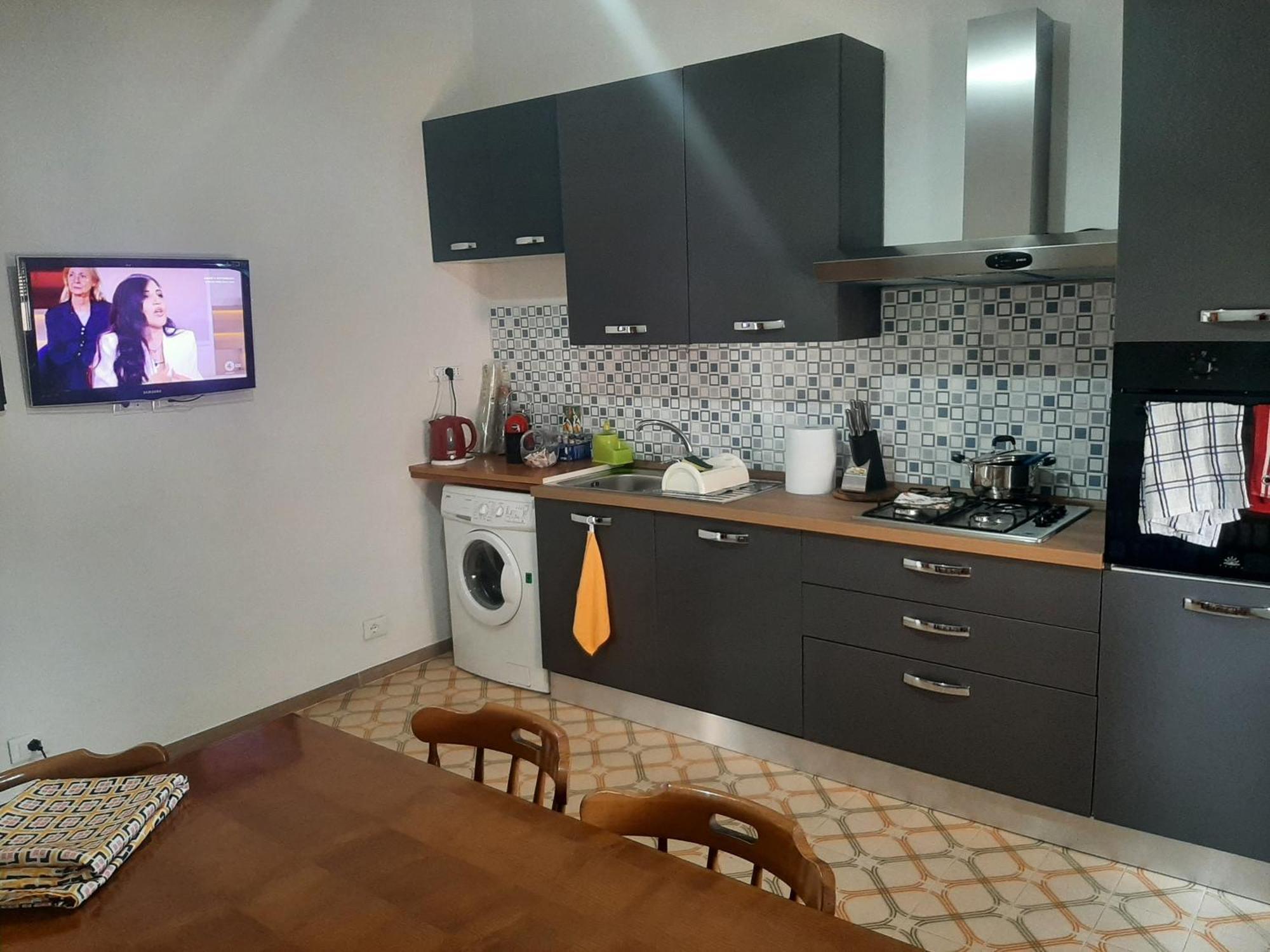 Casa Vacanza Dh Специя Экстерьер фото