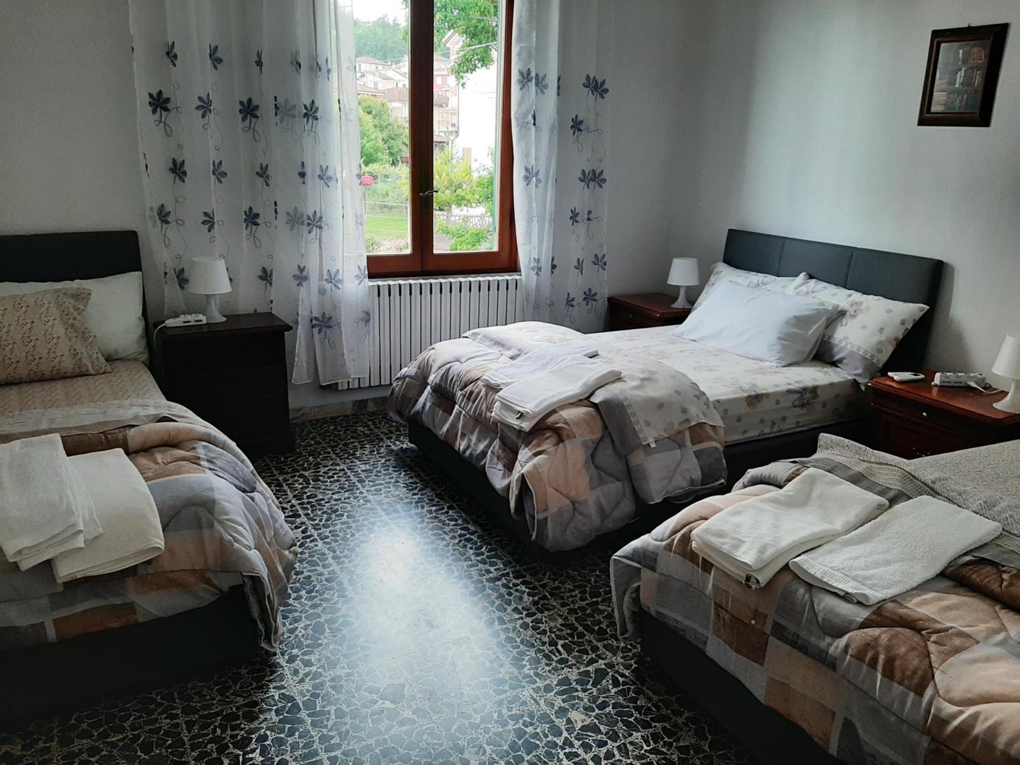 Casa Vacanza Dh Специя Экстерьер фото