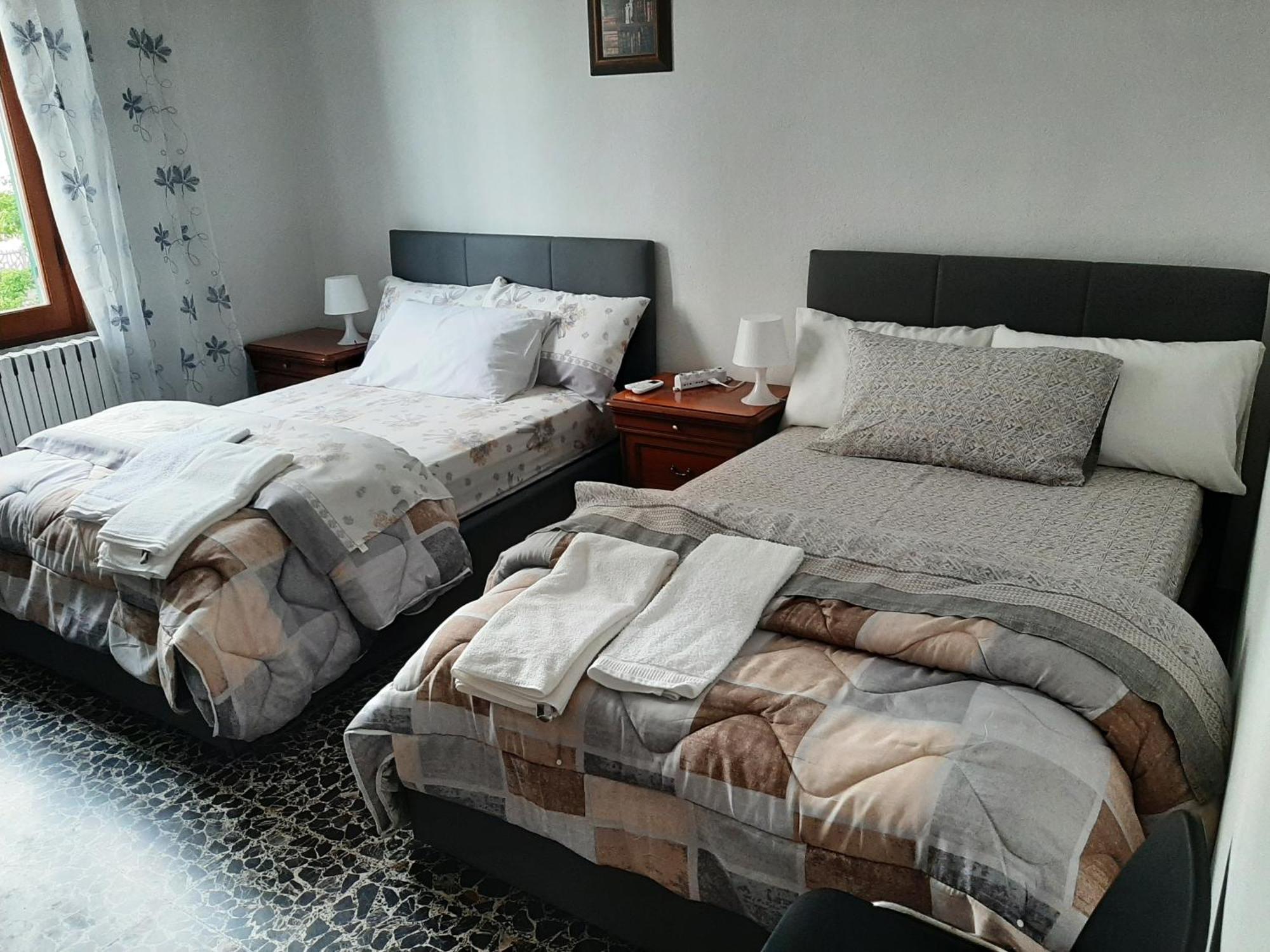 Casa Vacanza Dh Специя Экстерьер фото