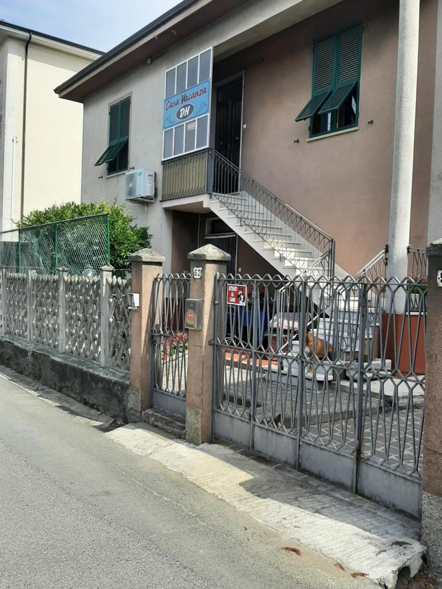 Casa Vacanza Dh Специя Экстерьер фото